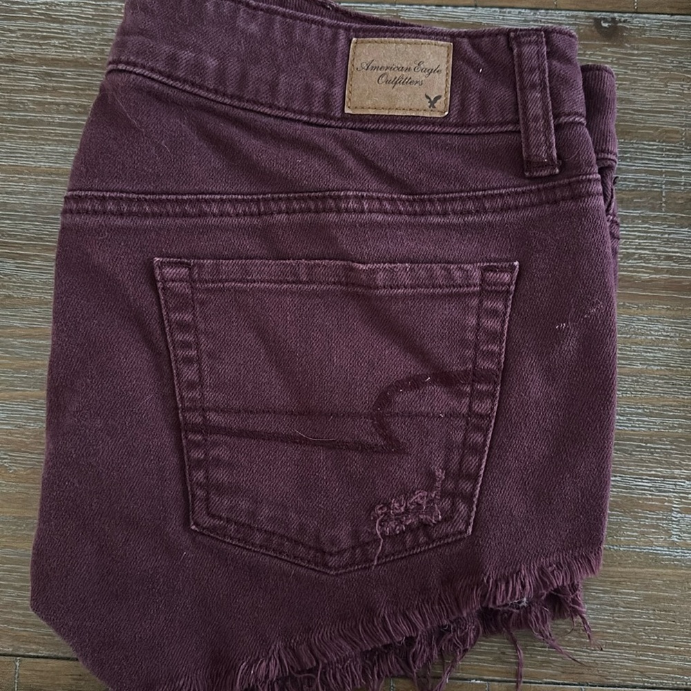 American Eagle size 4, maroon Jean shorts